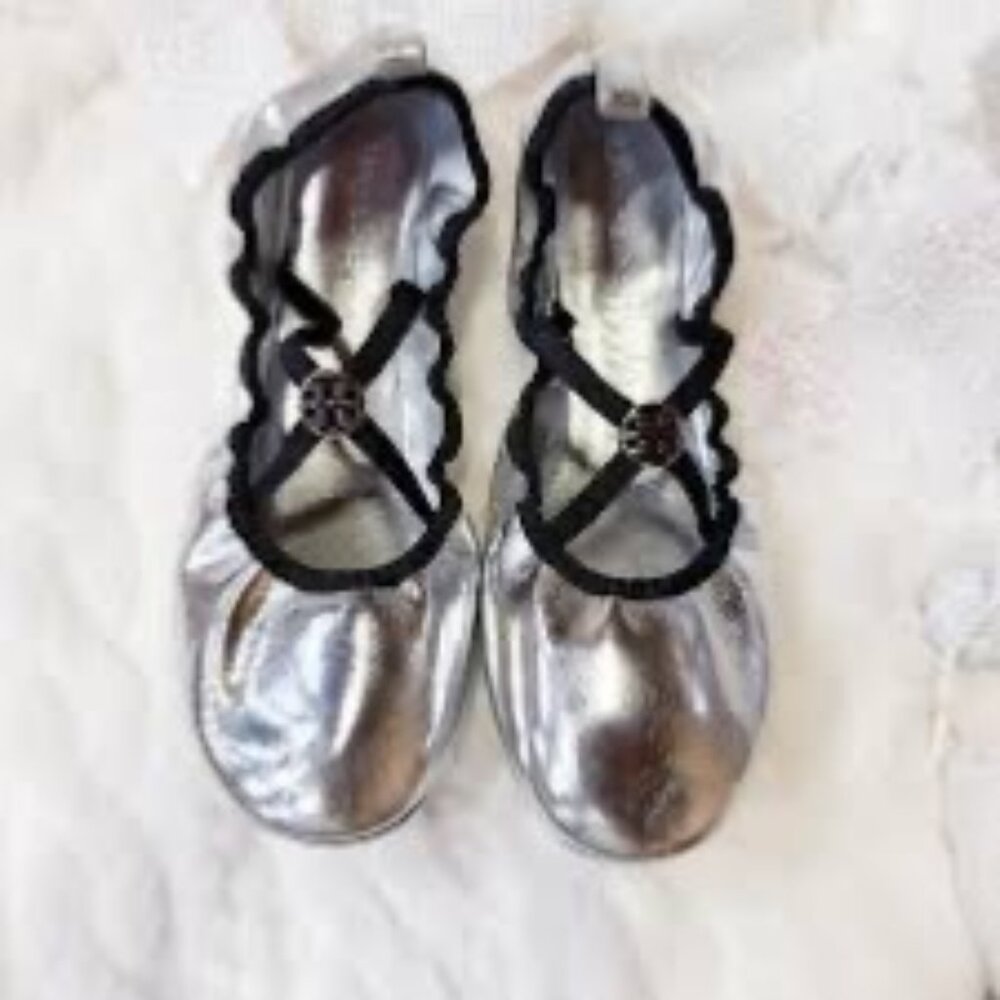 TORY BURCH Soft Scrunch Leather Ballet Flat In Silver size 7.5 NEW